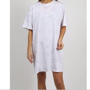 Brunette the label t-shirt dress - lavender skies tie dye